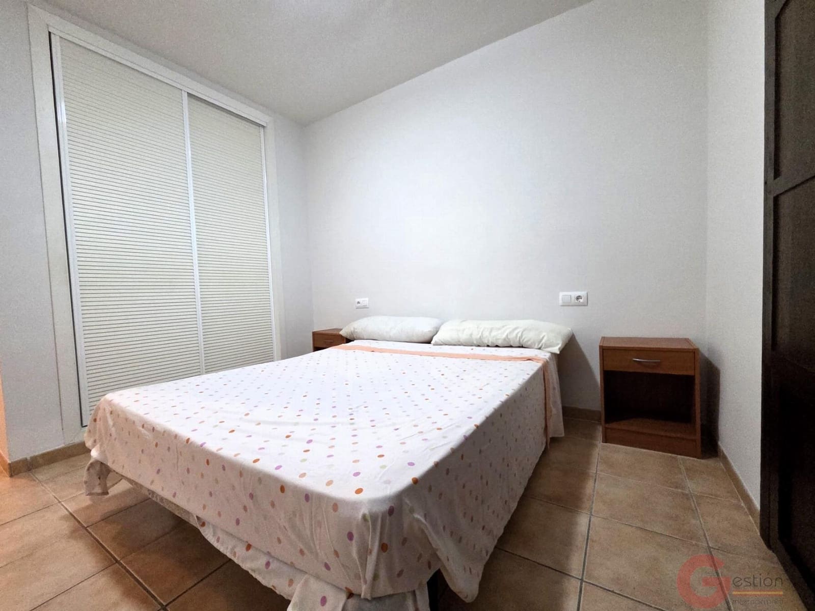 2 bedroom Apartment for sale in Velez de Benaudalla with pool garage - € 143,000 (Ref: 9663308)