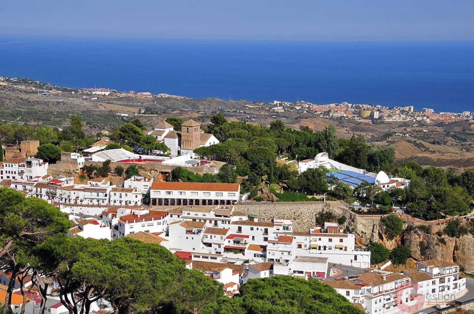 4 bedroom Villa for sale in Mijas with pool garage - € 2,000,000 (Ref: 9674335)