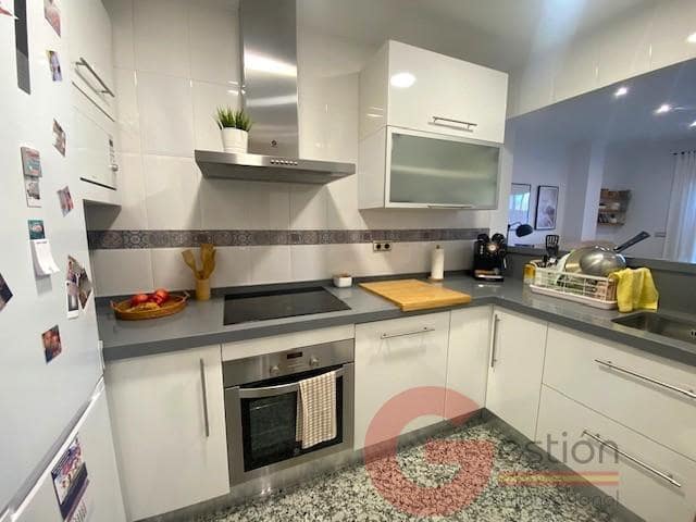 3 bedroom Flat for sale in Almunecar with garage - € 207,000 (Ref: 9677579)
