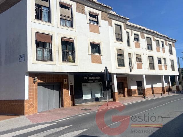 Piso de 3 habitaciones en Almuñécar en venta con garaje - 207.000 € (Ref: 9677579)