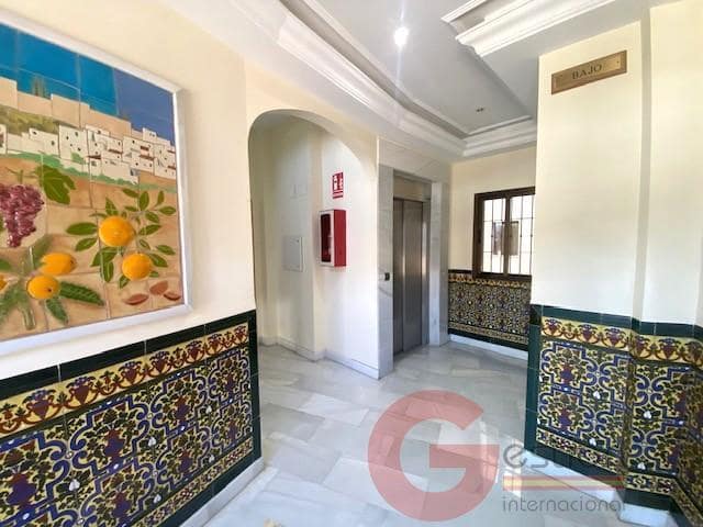 3 bedroom Flat for sale in Almunecar with garage - € 207,000 (Ref: 9677579)