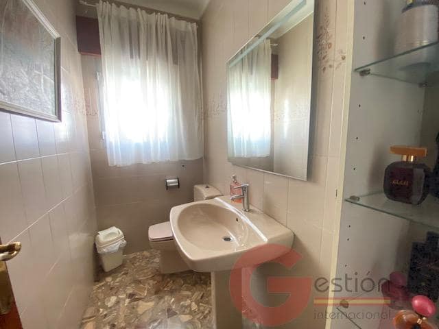 Chalet de 4 habitaciones en Caleta de Vélez en venta con piscina garaje - 690.000 € (Ref: 9677580)