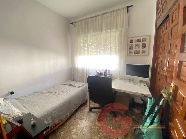 Chalet de 4 habitaciones en Caleta de Vélez en venta con piscina garaje - 690.000 € (Ref: 9677580)