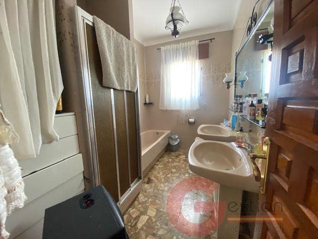 Chalet de 4 habitaciones en Caleta de Vélez en venta con piscina garaje - 690.000 € (Ref: 9677580)