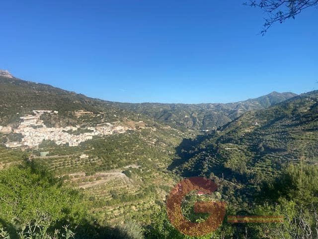 2 bedroom Villa for sale in Otivar - € 65,000 (Ref: 9688637)