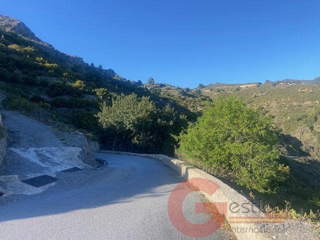 2 bedroom Villa for sale in Otivar - € 65,000 (Ref: 9688637)