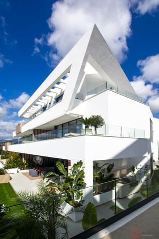 3 makuuhuone Huoneisto myytävänä paikassa Cabopino - Artola, Marbella mukana uima-altaan 
autotalli - 1 150 000 € (Ref: 9718798)