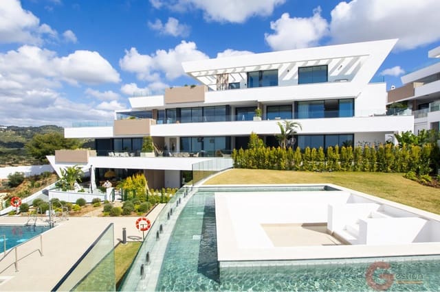 3 makuuhuone Huoneisto myytävänä paikassa Cabopino - Artola, Marbella mukana uima-altaan 
autotalli - 1 150 000 € (Ref: 9718798)