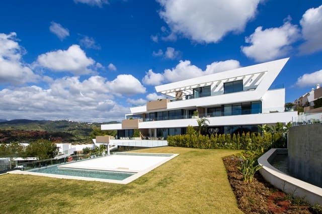 3 makuuhuone Huoneisto myytävänä paikassa Cabopino - Artola, Marbella mukana uima-altaan 
autotalli - 1 150 000 € (Ref: 9718798)