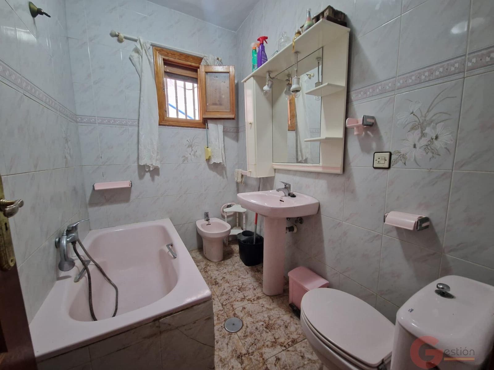 3 bedroom Villa for sale in Itrabo - € 66,000 (Ref: 9726168)