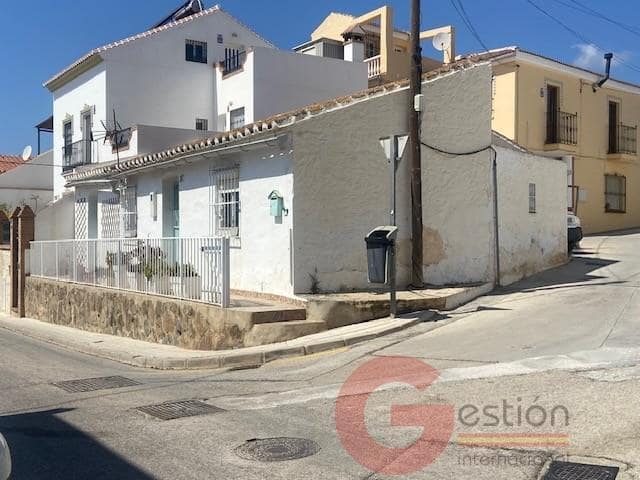 3 bedroom Villa for sale in Almayate - € 350,000 (Ref: 9727661)