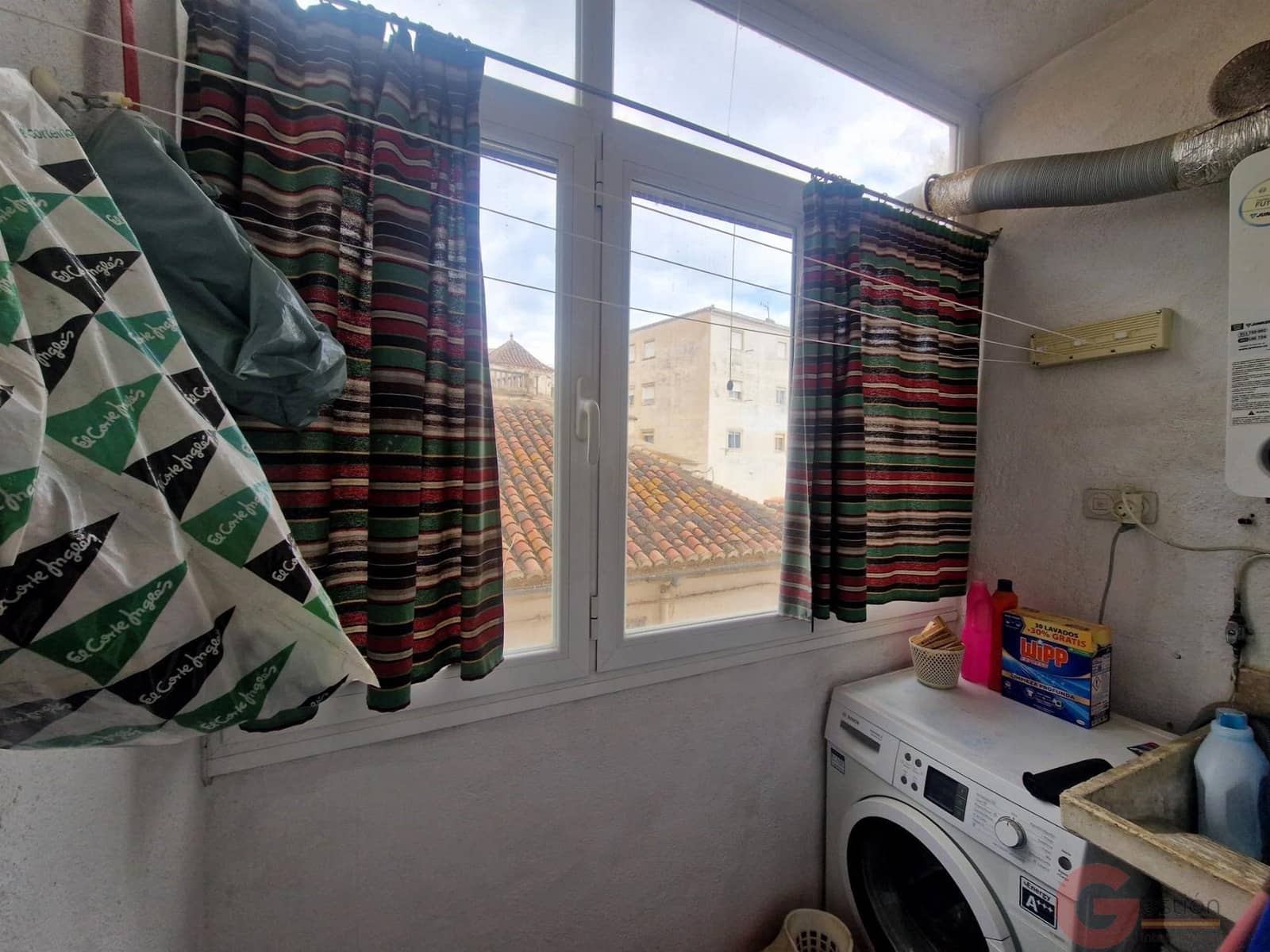 3 bedroom Flat for sale in Orgiva - € 91,000 (Ref: 9727663)