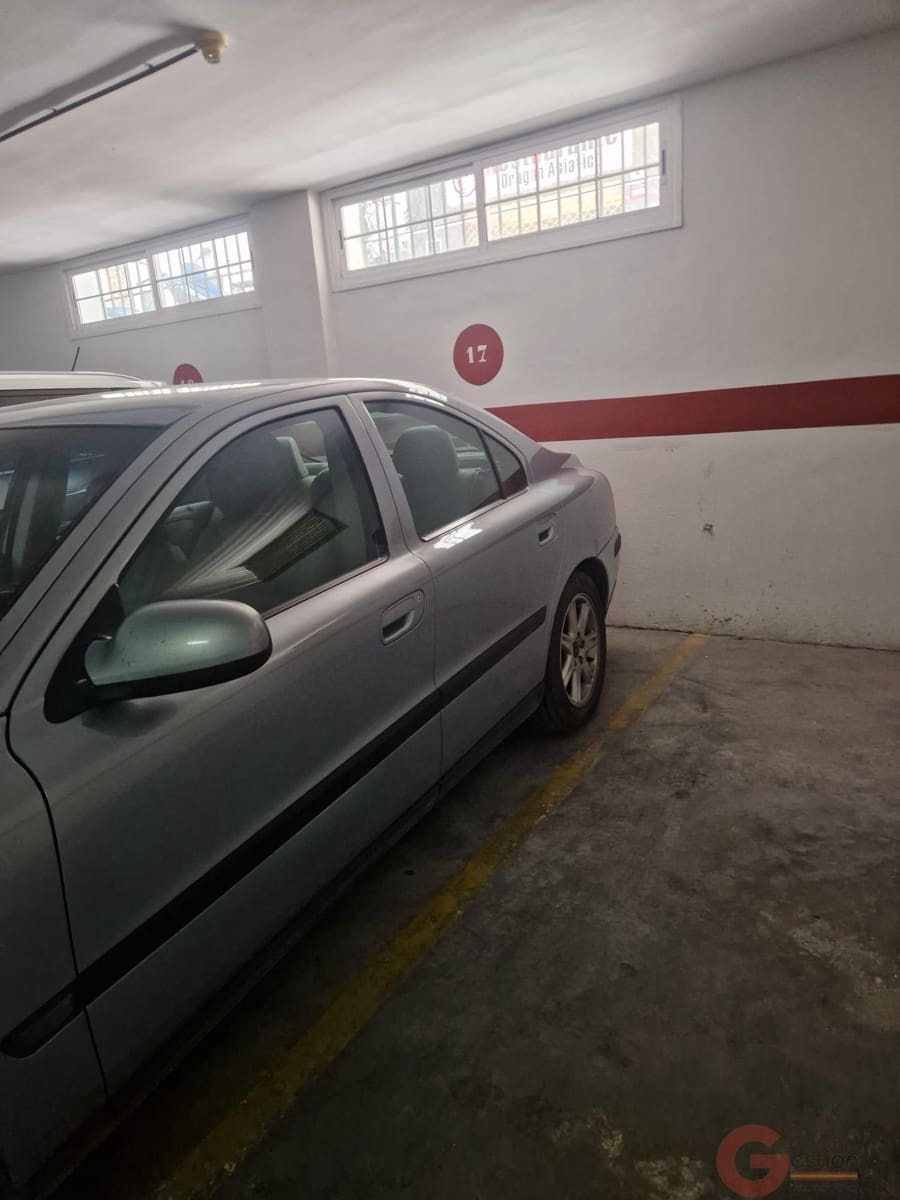 3 bedroom Commercial for sale in Salobrena with garage - € 117,000 (Ref: 9737316)