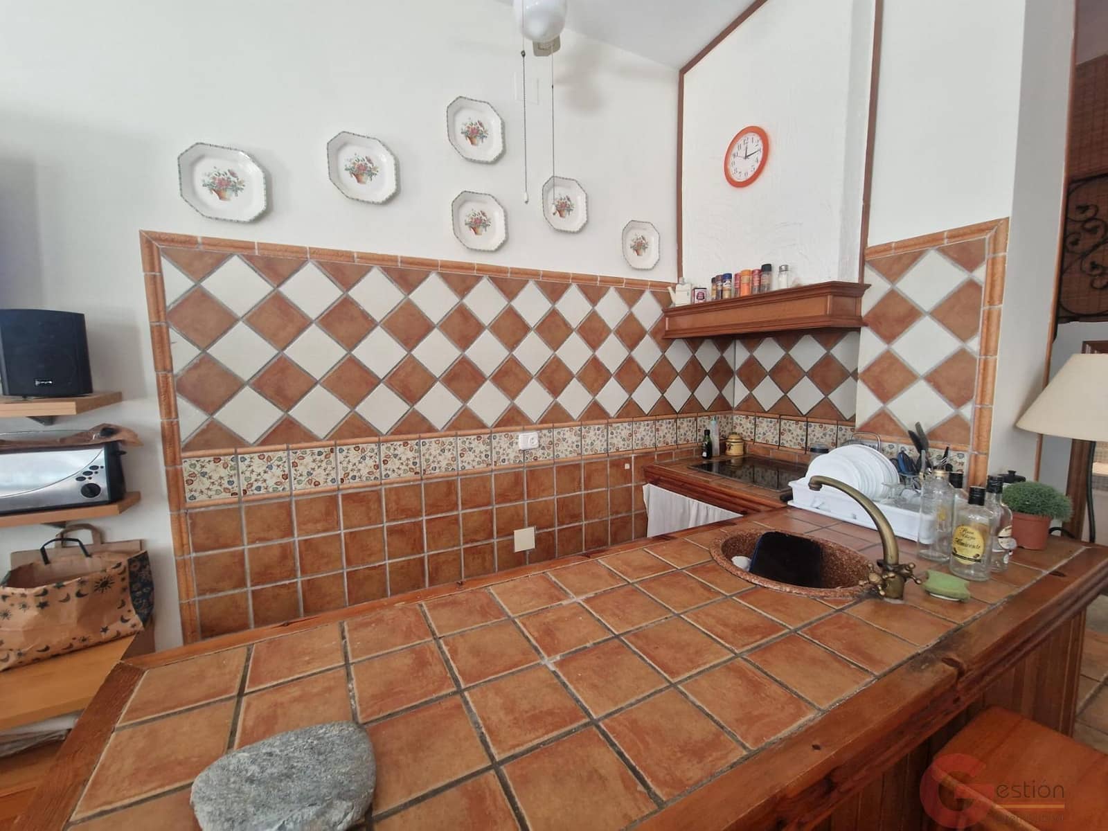 3 bedroom Commercial for sale in Salobrena with garage - € 117,000 (Ref: 9737316)