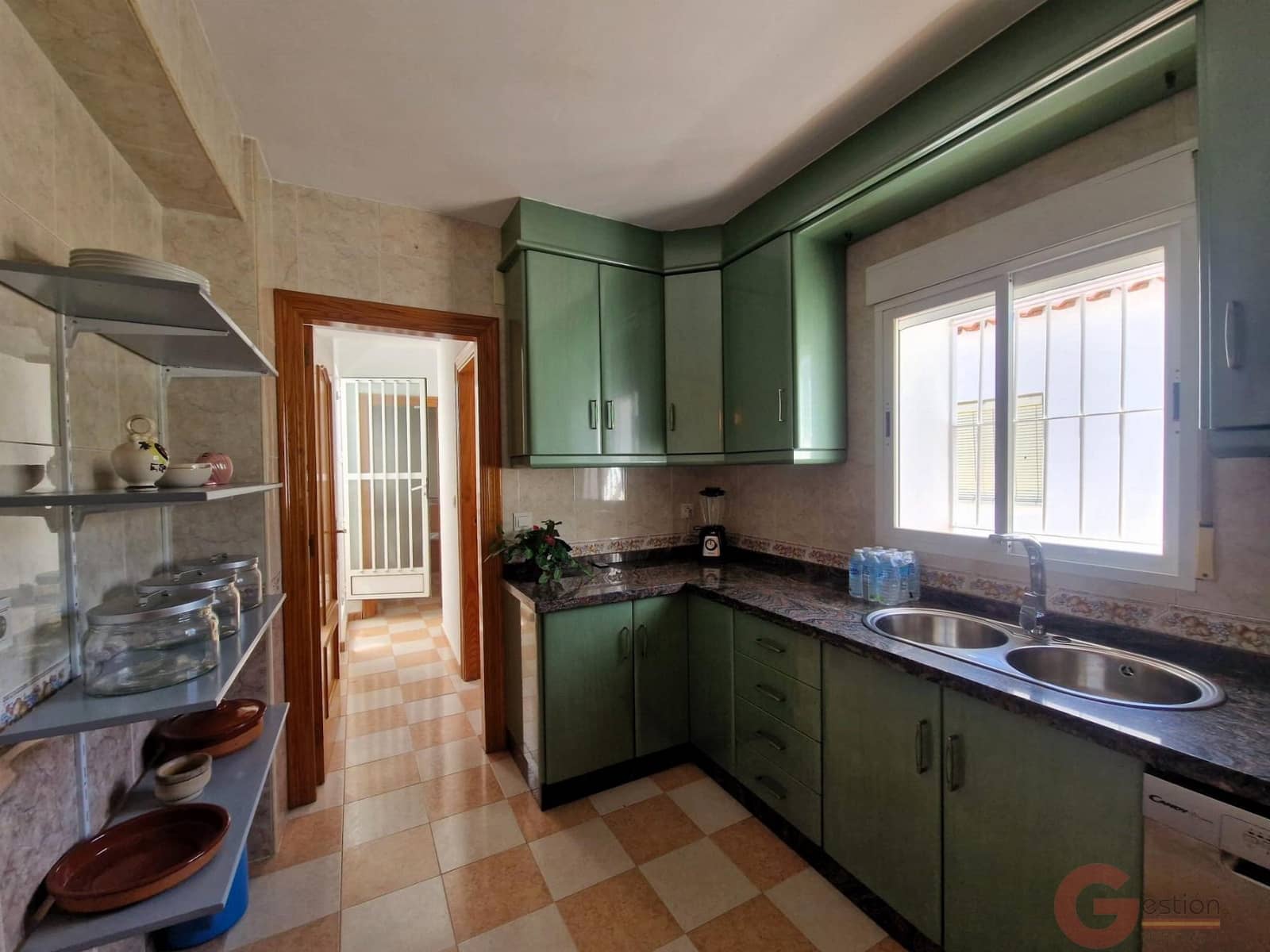 3 bedroom Villa for sale in Velez de Benaudalla - € 154,000 (Ref: 9737319)