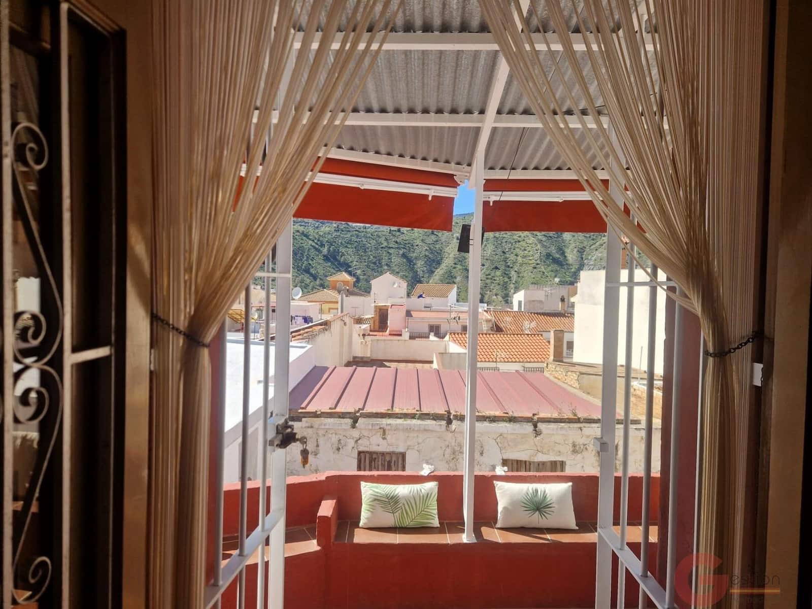 3 bedroom Villa for sale in Velez de Benaudalla - € 154,000 (Ref: 9737319)