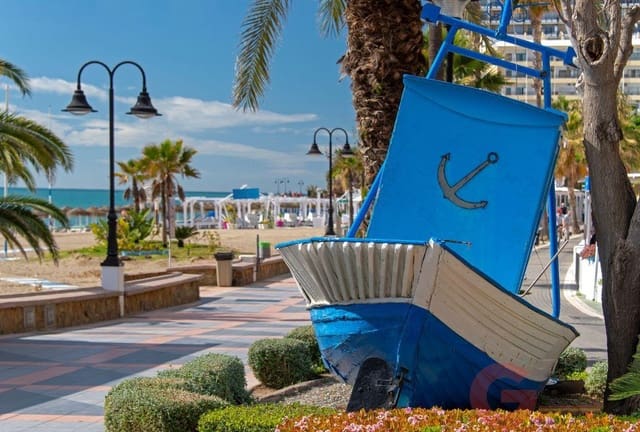 3 sypialnia Apartament na sprzedaż w Torremolinos z basenem garażem - 450 000 € (Ref: 9737324)