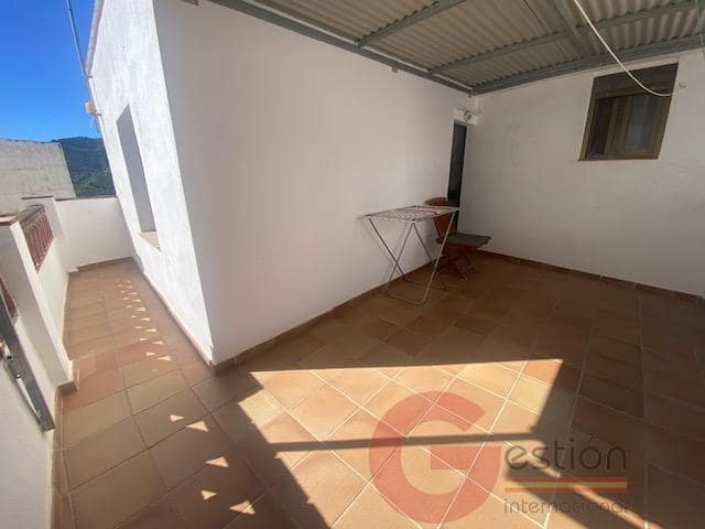 3 slaapkamer Villa te koop in Otívar - € 140.000 (Ref: 9754262)