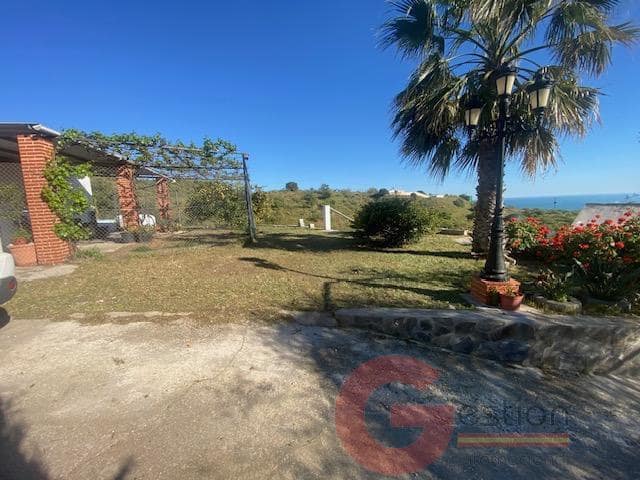 3 chambre Finca/Maison de Campagne à vendre à Almayate avec piscine - 340 000 € (Ref: 9777263)