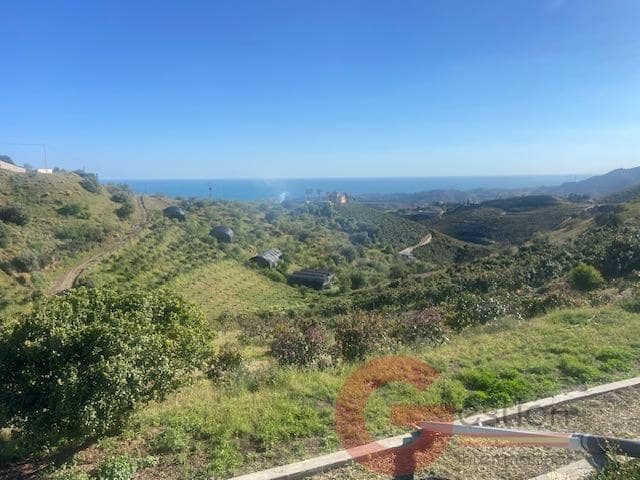 3 chambre Finca/Maison de Campagne à vendre à Almayate avec piscine - 340 000 € (Ref: 9777263)