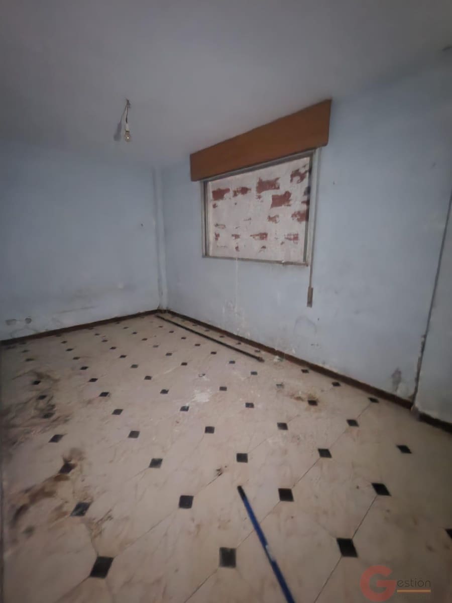 Chalet de 4 habitaciones en Motril en venta - 438.000 € (Ref: 9787916)