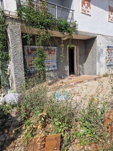 Chalet de 4 habitaciones en Motril en venta - 438.000 € (Ref: 9787916)