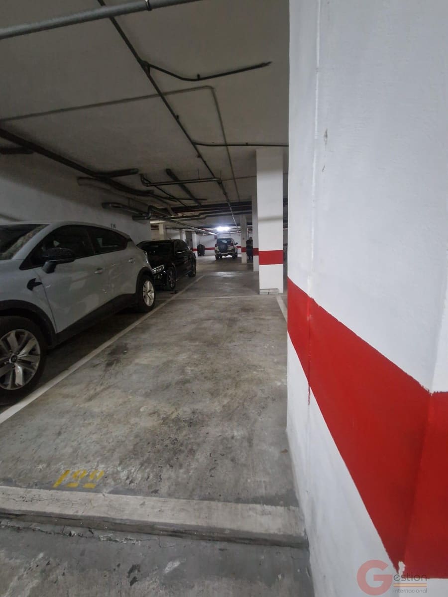 1 makuuhuone Huoneisto myytävänä paikassa Velez de Benaudalla mukana uima-altaan 
autotalli - 122 000 € (Ref: 9800827)