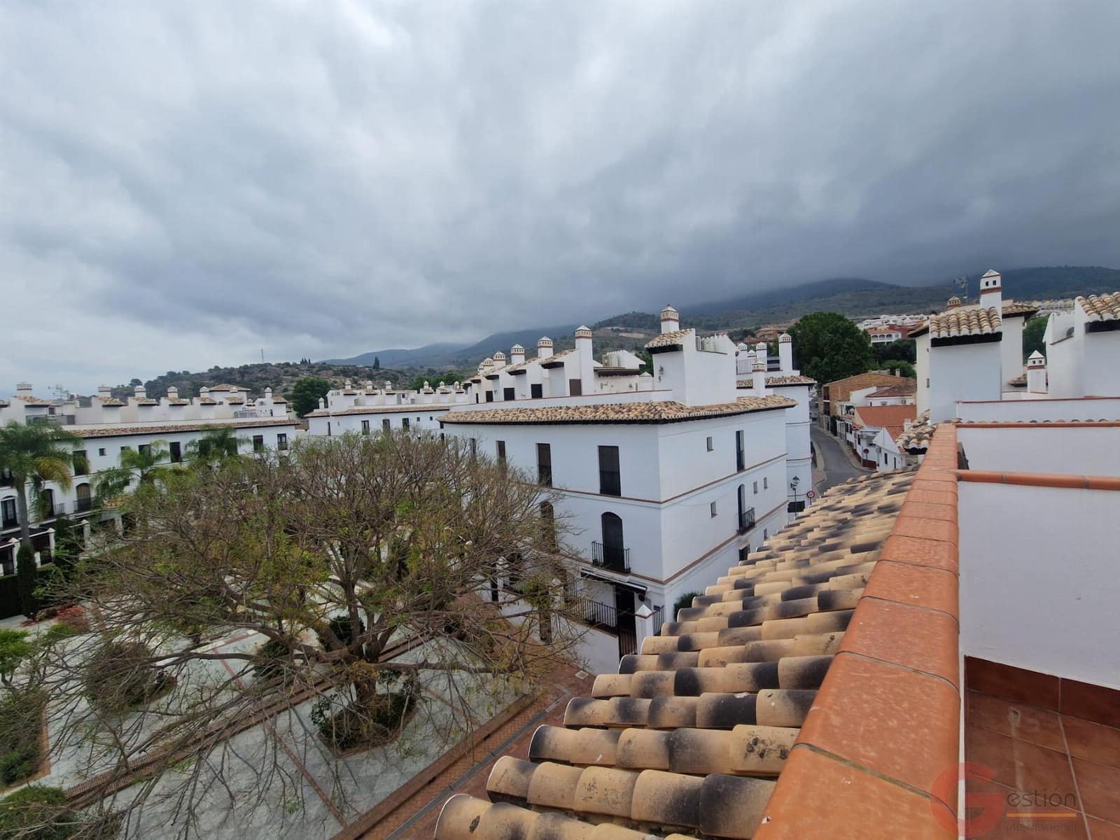 1 makuuhuone Huoneisto myytävänä paikassa Velez de Benaudalla mukana uima-altaan 
autotalli - 122 000 € (Ref: 9800827)