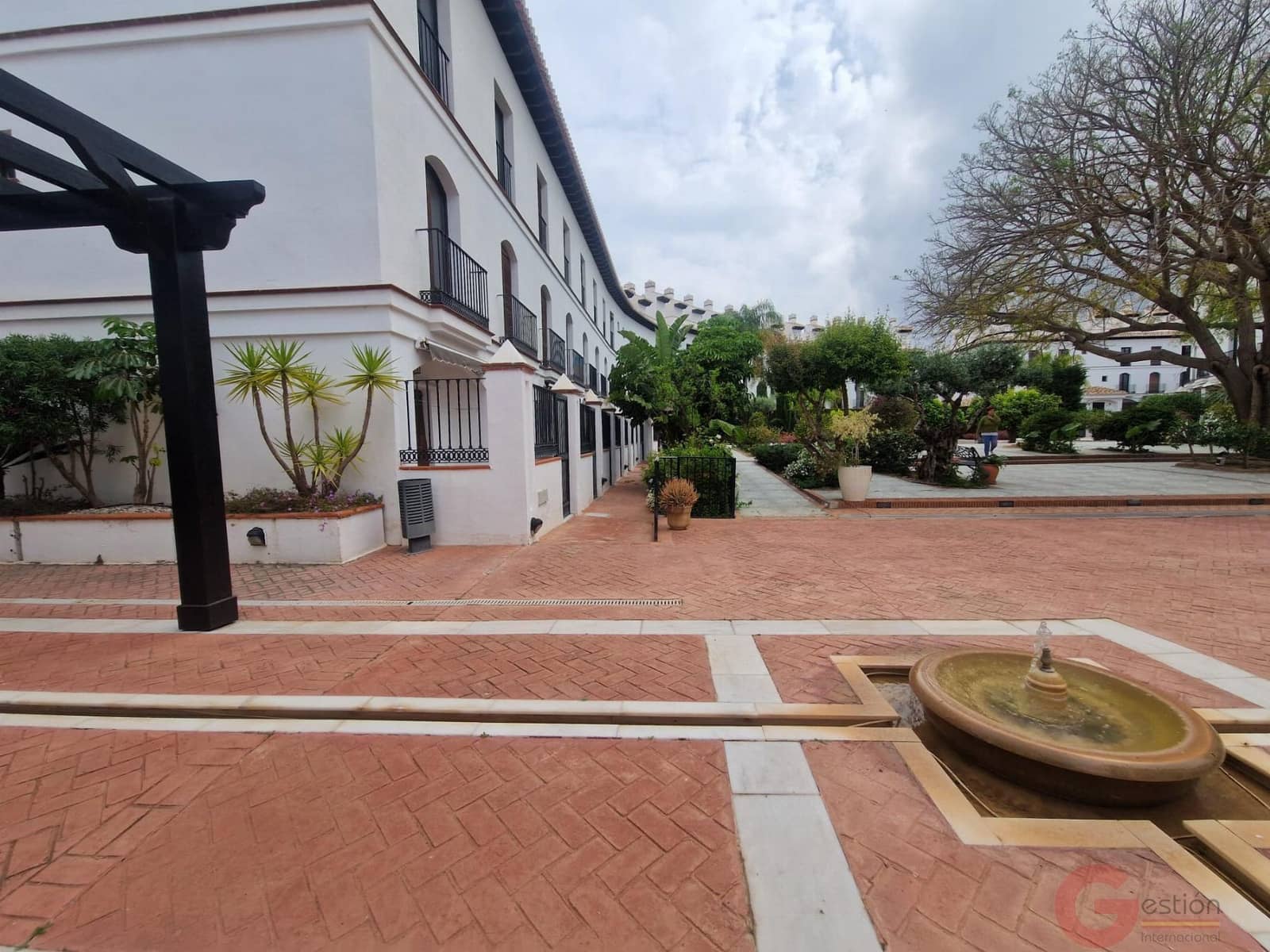 1 makuuhuone Huoneisto myytävänä paikassa Velez de Benaudalla mukana uima-altaan 
autotalli - 122 000 € (Ref: 9800827)