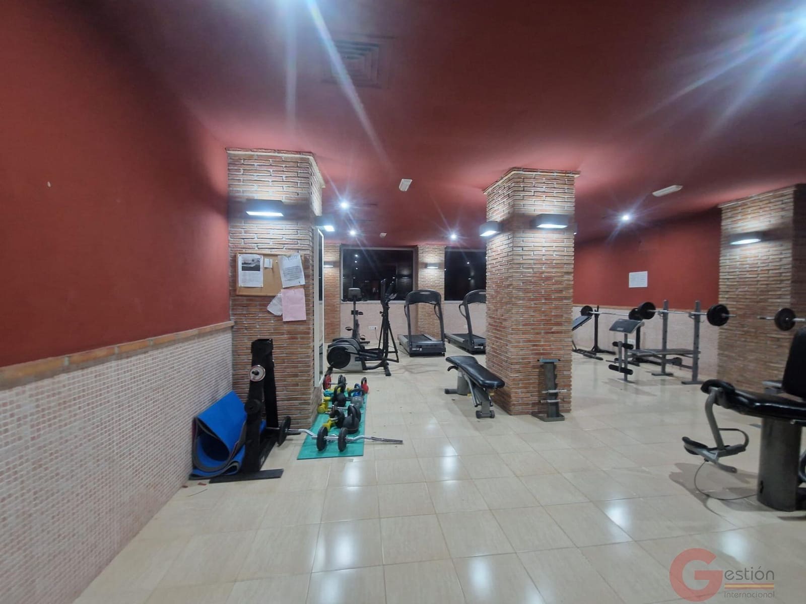 1 makuuhuone Huoneisto myytävänä paikassa Velez de Benaudalla mukana uima-altaan 
autotalli - 122 000 € (Ref: 9800827)