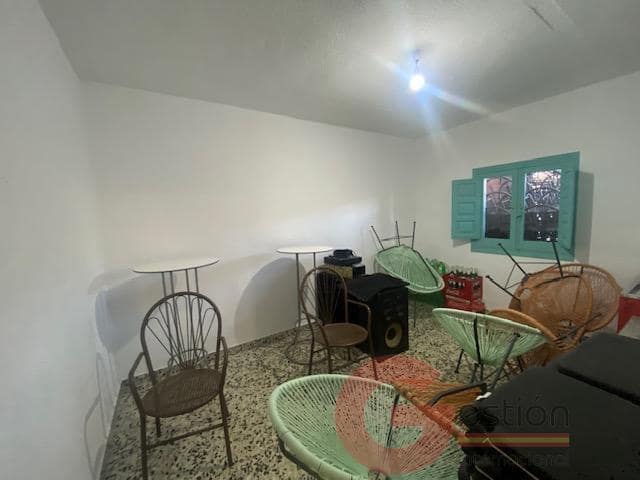 Erhverv til salg i Otivar - € 675.000 (Ref: 9807499)