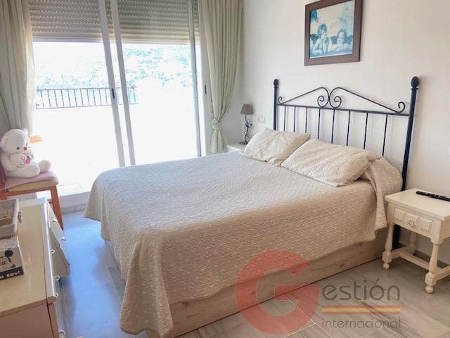 3 quarto Apartamento para venda em La Herradura com garagem - 325 000 € (Ref: 9808076)