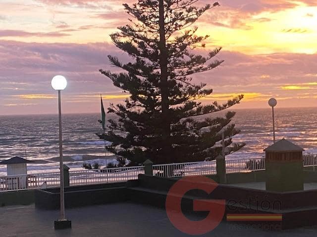 Studio for sale in Torrox-Costa with pool - € 185,000 (Ref: 9808077)