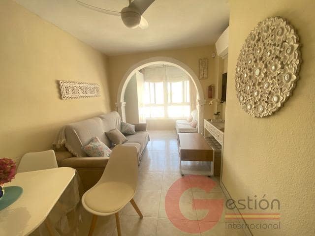 Studio for sale in Torrox-Costa with pool - € 185,000 (Ref: 9808077)