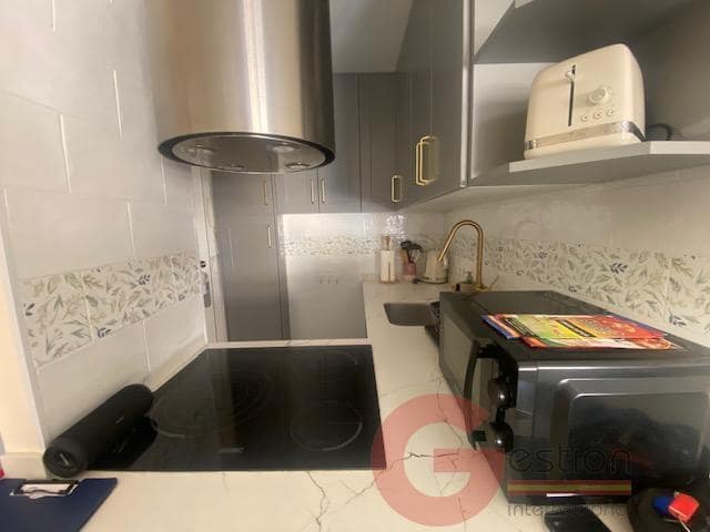 Studio for sale in Torrox-Costa with pool - € 185,000 (Ref: 9808077)