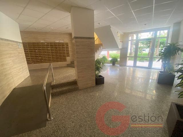 Studio for sale in Torrox-Costa with pool - € 185,000 (Ref: 9808077)