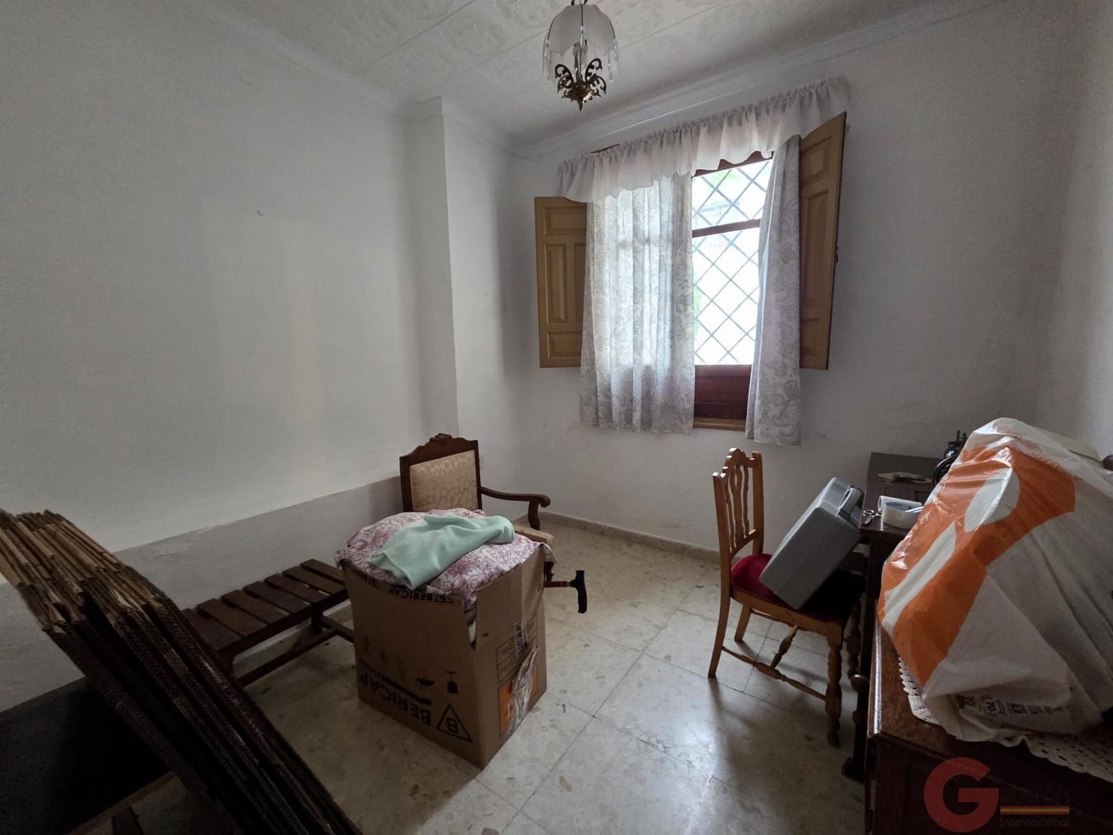 10 sypialnia Willa na sprzedaż w Lanjaron - 296 000 € (Ref: 9813589)