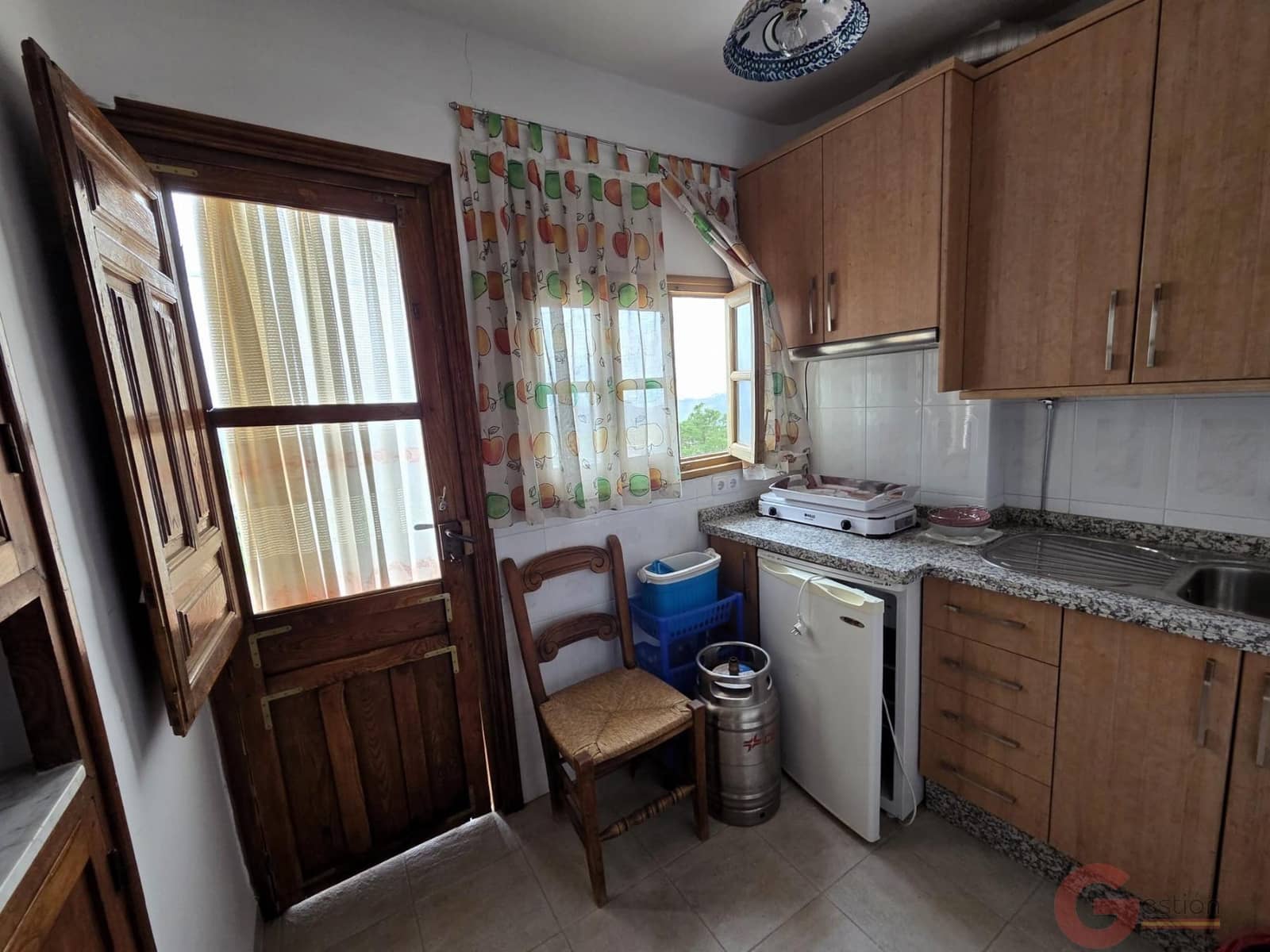 10 sypialnia Willa na sprzedaż w Lanjaron - 296 000 € (Ref: 9813589)