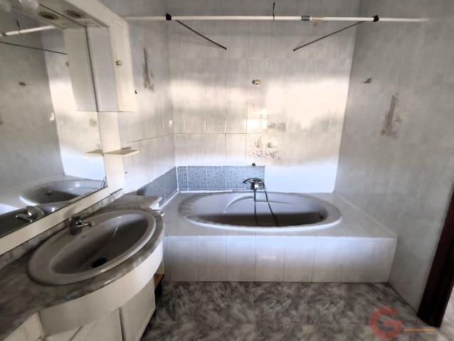 3 sovrum Villa till salu i Vélez de Benaudalla - 159 000 € (Ref: 9821698)