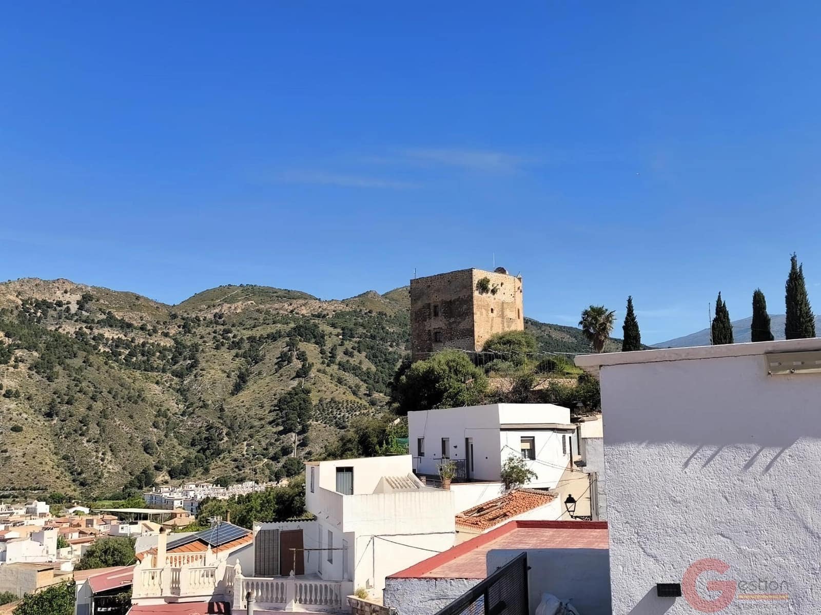 3 soverom Villa til salgs i Velez de Benaudalla - € 159 000 (Ref: 9821698)