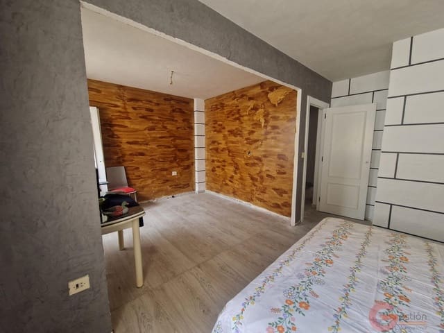 4 soverom Villa til salgs i Motril med garasje - € 226 000 (Ref: 9821701)