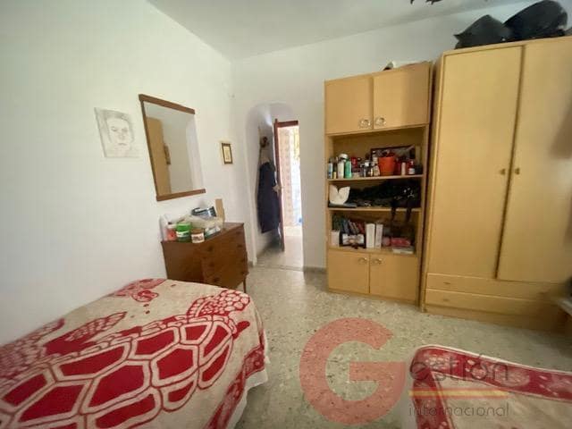 Commercial for sale in Almunecar - € 955,000 (Ref: 9826860)