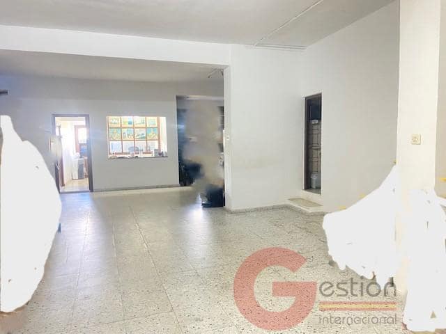Commercial for sale in Almunecar - € 955,000 (Ref: 9826860)