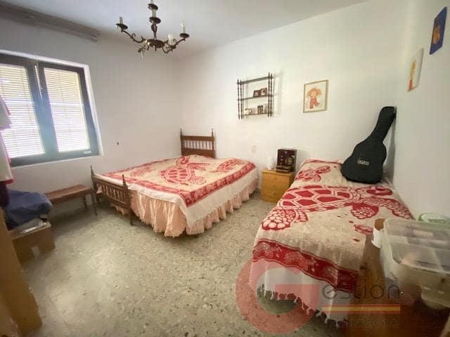 4 bedroom Villa for sale in Almunecar with garage - € 955,000 (Ref: 9827166)