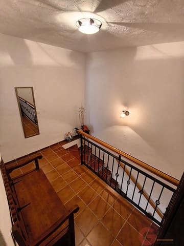 4 bedroom Villa for sale in Guajar Fondon, Los Guajares - € 129,000 (Ref: 9833036)