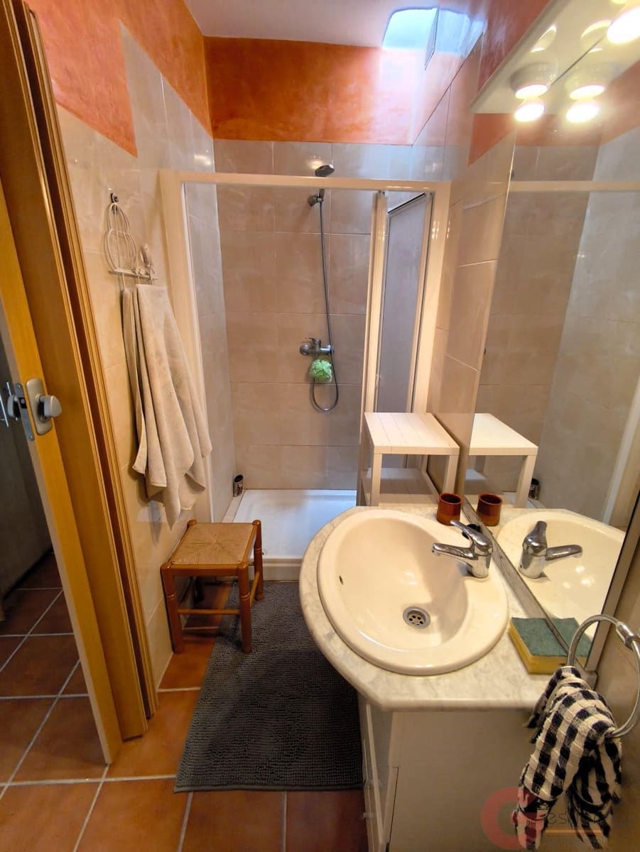 4 bedroom Villa for sale in Guajar Fondon - € 129,000 (Ref: 9833036)