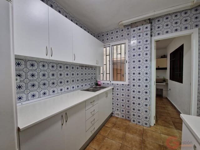 3 slaapkamer Flat te koop in Salobreña - € 165.000 (Ref: 9836698)