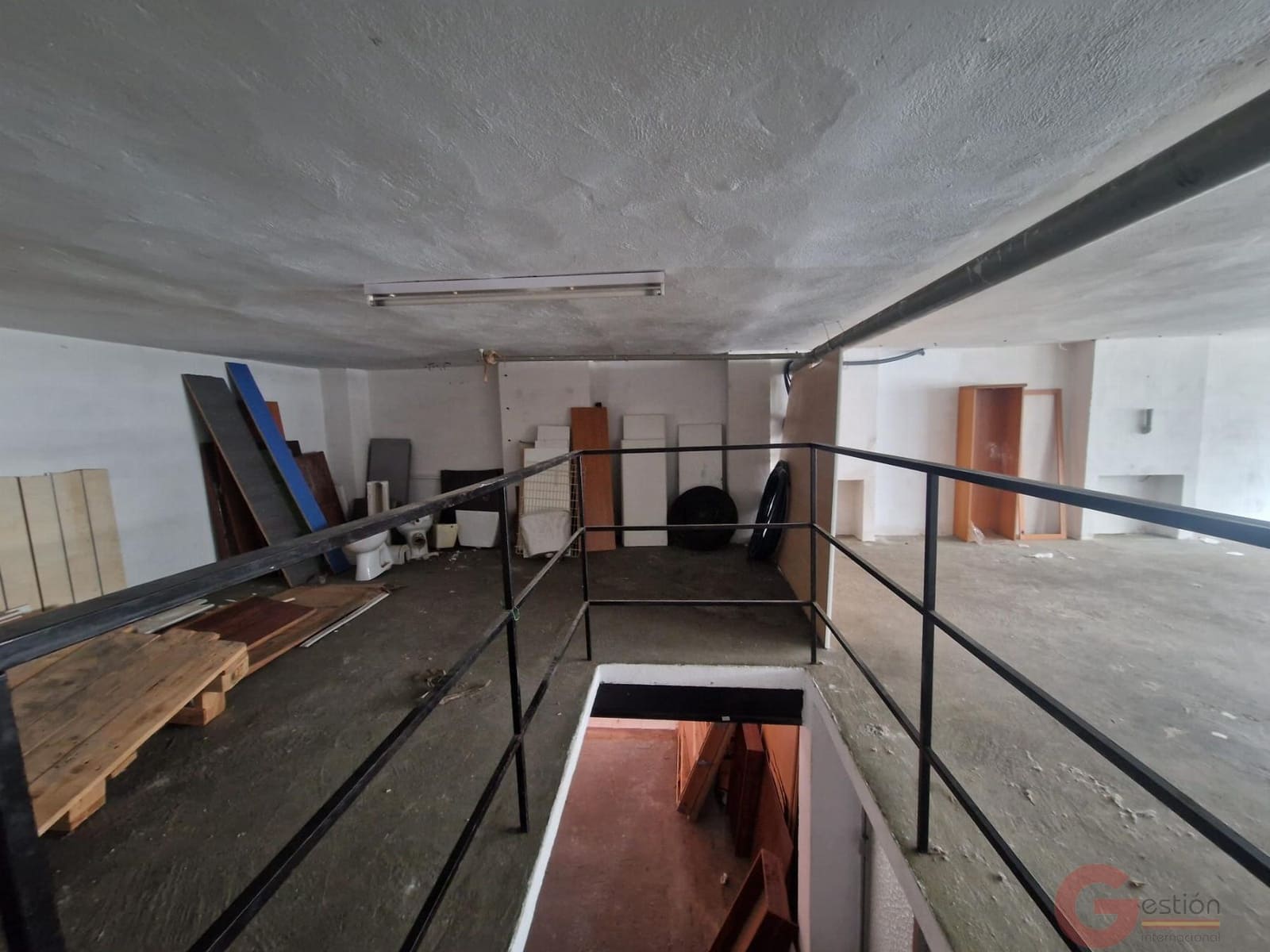 4 bedroom Commercial for sale in Salobrena - € 295,000 (Ref: 9836699)