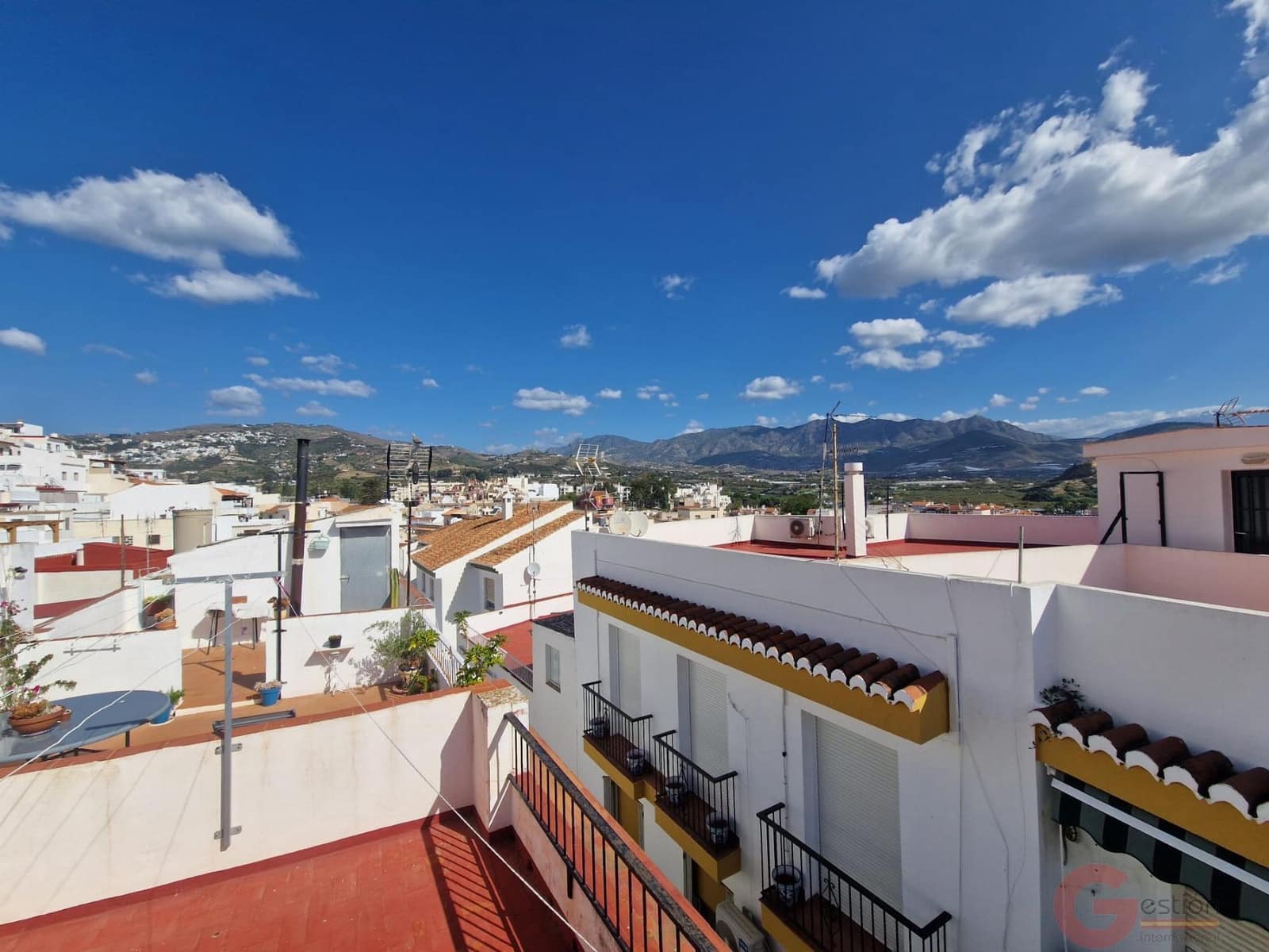 4 bedroom Villa for sale in Salobrena - € 270,500 (Ref: 9839979)