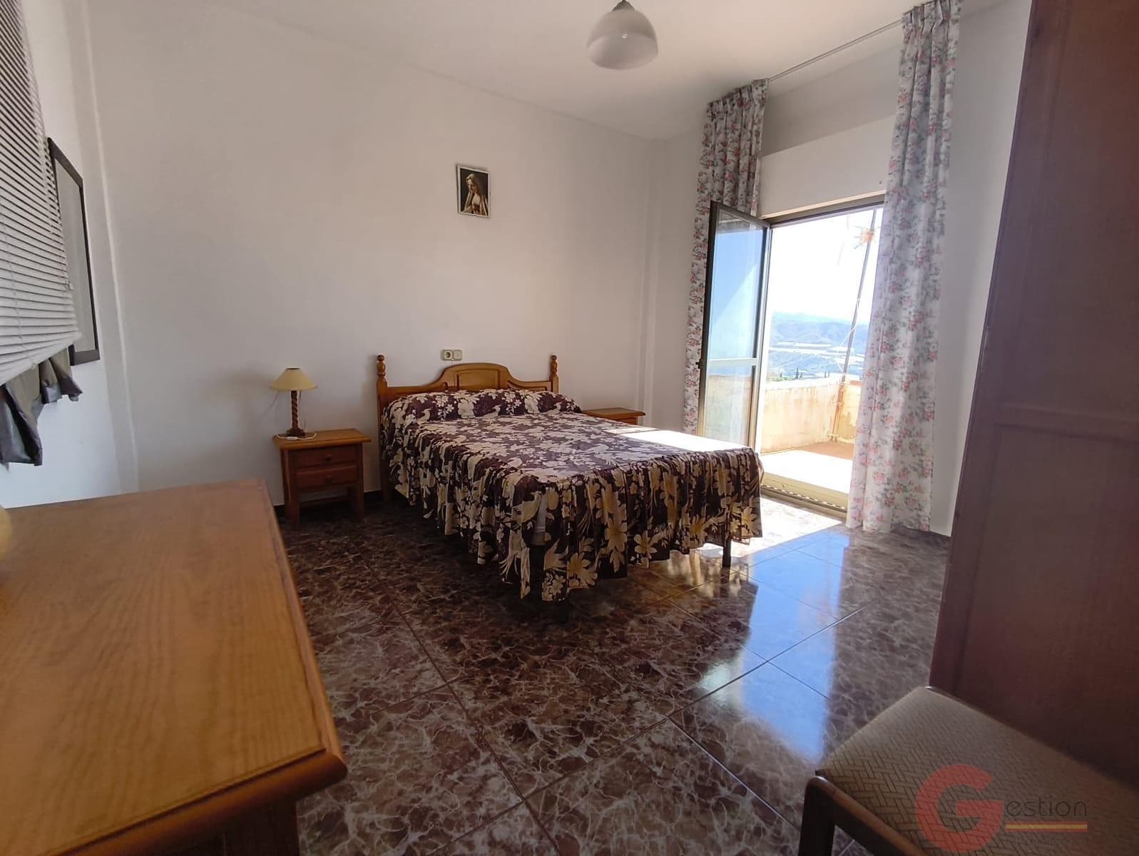 6 slaapkamer Villa te koop in Castell de Ferro met zwembad - € 230.000 (Ref: 9854646)